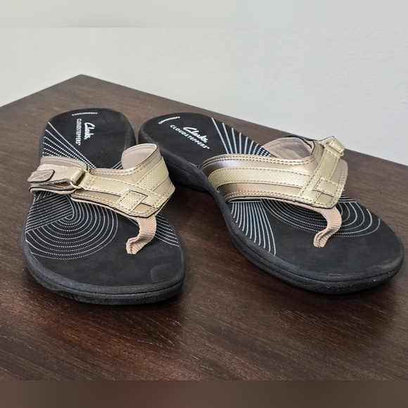 Clark's Breeze Sea Flip-Flop Gold Limited Edition Women's Size 11M - Picture 2 of 9